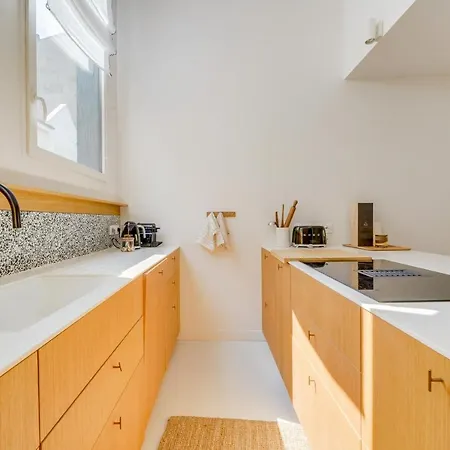 Daire Magnifique Maison Avec Rooftop Et Jacuzzi Bordeaux