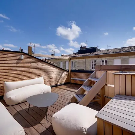 Daire Magnifique Maison Avec Rooftop Et Jacuzzi